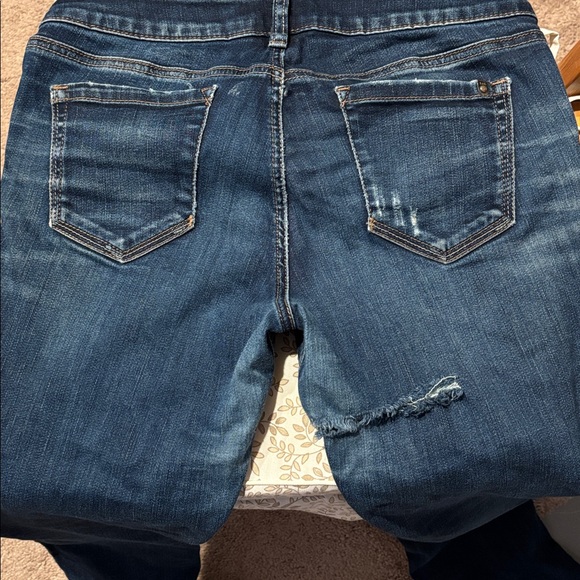 👛(ANY 2/$30) SILVER JEANS Elyse Slim Bootcut Distressed/Ripped 29 x 33 - Picture 6 of 8